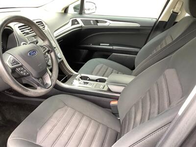 2018 Ford Fusion SE - Photo 17 - Crest Hill, IL 60403