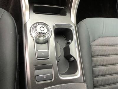 2018 Ford Fusion SE - Photo 19 - Crest Hill, IL 60403