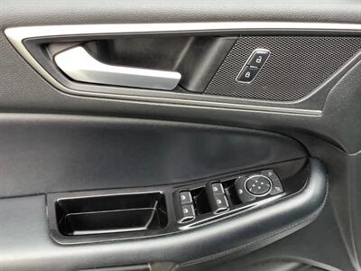 2016 Ford Edge SEL   - Photo 13 - Crest Hill, IL 60403