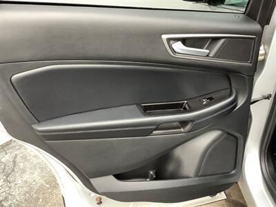 2016 Ford Edge SEL   - Photo 26 - Crest Hill, IL 60403