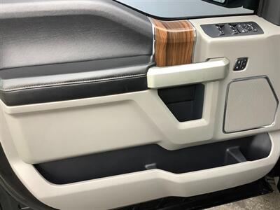2016 Ford F-150 Lariat   - Photo 12 - Crest Hill, IL 60403