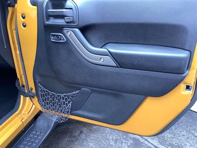 2014 Jeep Wrangler Sport - Photo 29 - Crest Hill, IL 60403