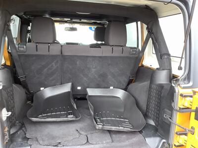 2014 Jeep Wrangler Sport - Photo 32 - Crest Hill, IL 60403
