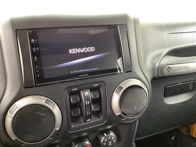 2014 Jeep Wrangler Sport - Photo 17 - Crest Hill, IL 60403