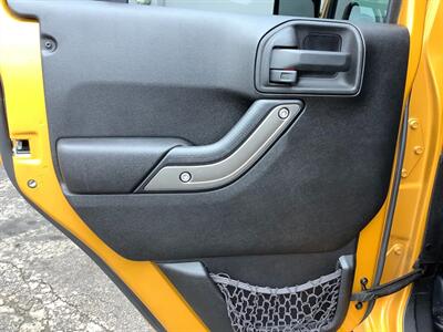 2014 Jeep Wrangler Sport - Photo 24 - Crest Hill, IL 60403