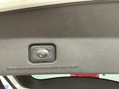2013 Ford Explorer Limited - Photo 12 - Crest Hill, IL 60403