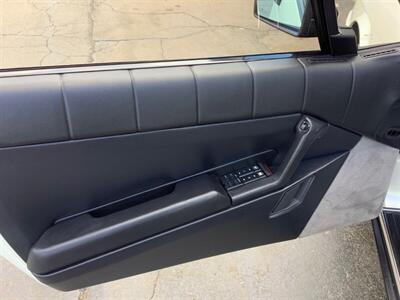 1990 Cadillac Allante - Photo 8 - Crest Hill, IL 60403