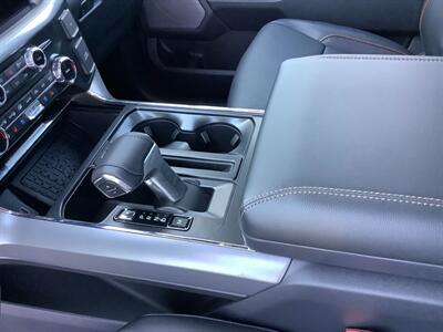 2026 Ford F-150 LARIAT SUPERCREW 4X4   - Photo 13 - Crest Hill, IL 60403