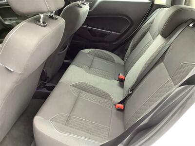 2014 Ford Fiesta SE   - Photo 25 - Crest Hill, IL 60403