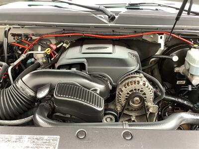 2008 Chevrolet Tahoe LTZ   - Photo 43 - Crest Hill, IL 60403