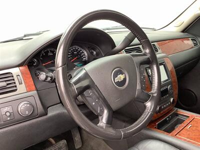 2008 Chevrolet Tahoe LTZ   - Photo 18 - Crest Hill, IL 60403