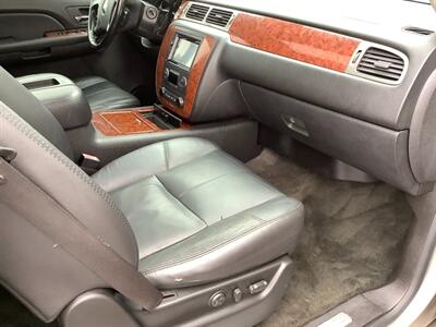 2008 Chevrolet Tahoe LTZ   - Photo 27 - Crest Hill, IL 60403
