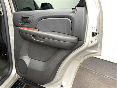 2008 Chevrolet Tahoe LTZ   - Photo 23 - Crest Hill, IL 60403