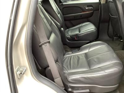 2008 Chevrolet Tahoe LTZ   - Photo 24 - Crest Hill, IL 60403