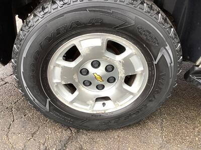 2008 Chevrolet Tahoe LTZ   - Photo 39 - Crest Hill, IL 60403