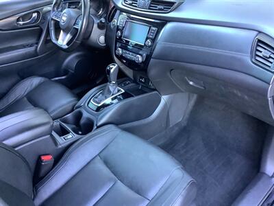 2018 Nissan Rogue SL - Photo 38 - Crest Hill, IL 60403