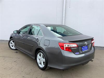 2014 Toyota Camry SE   - Photo 4 - Crest Hill, IL 60403