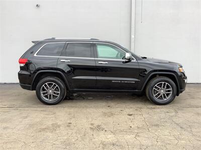 2017 Jeep Grand Cherokee Limited   - Photo 9 - Crest Hill, IL 60403