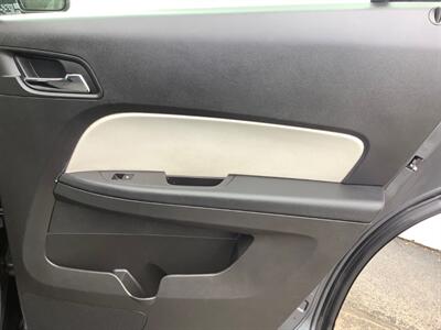 2011 Chevrolet Equinox LS   - Photo 19 - Crest Hill, IL 60403