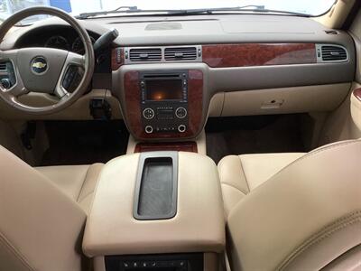 2010 Chevrolet Tahoe LTZ   - Photo 54 - Crest Hill, IL 60403