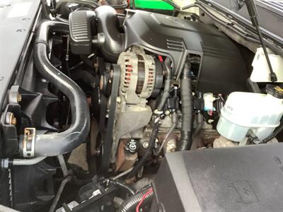 2010 Chevrolet Tahoe LTZ   - Photo 26 - Crest Hill, IL 60403