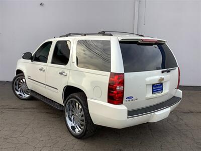 2010 Chevrolet Tahoe LTZ   - Photo 2 - Crest Hill, IL 60403