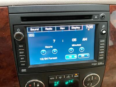 2010 Chevrolet Tahoe LTZ   - Photo 9 - Crest Hill, IL 60403