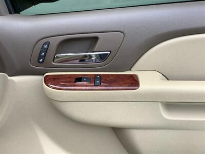 2010 Chevrolet Tahoe LTZ   - Photo 49 - Crest Hill, IL 60403