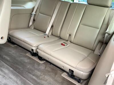 2010 Chevrolet Tahoe LTZ   - Photo 44 - Crest Hill, IL 60403