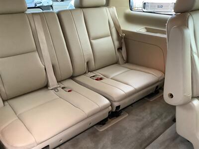 2010 Chevrolet Tahoe LTZ   - Photo 48 - Crest Hill, IL 60403