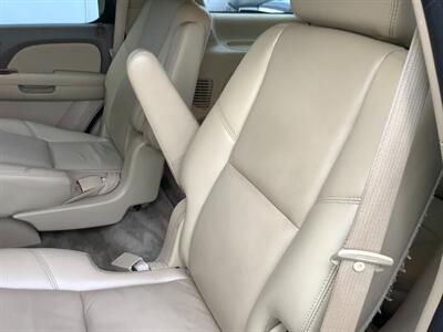 2010 Chevrolet Tahoe LTZ   - Photo 42 - Crest Hill, IL 60403
