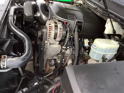 2010 Chevrolet Tahoe LTZ   - Photo 27 - Crest Hill, IL 60403