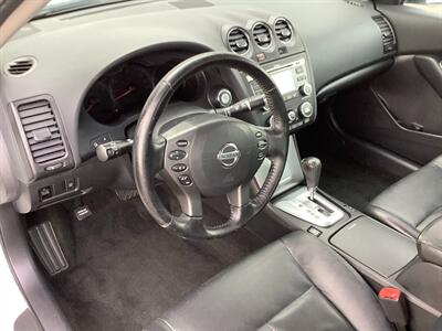 2010 Nissan Altima 2.5 SL   - Photo 14 - Crest Hill, IL 60403