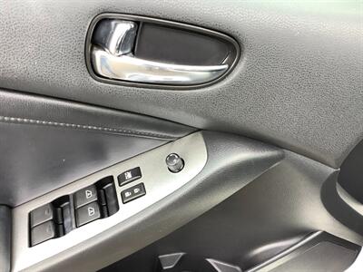 2010 Nissan Altima 2.5 SL   - Photo 11 - Crest Hill, IL 60403