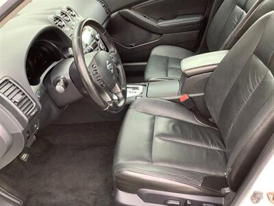 2010 Nissan Altima 2.5 SL   - Photo 13 - Crest Hill, IL 60403