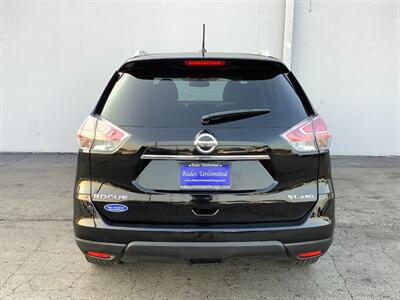 2015 Nissan Rogue SL - Photo 6 - Crest Hill, IL 60403