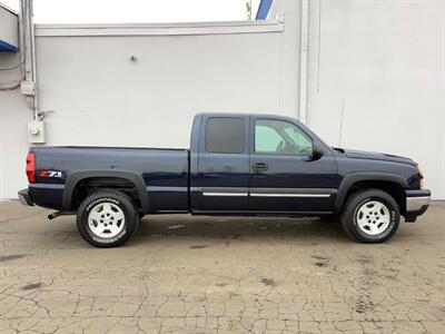 2006 Chevrolet Silverado 1500 LT1 LT1 4dr Extended Cab   - Photo 8 - Crest Hill, IL 60403