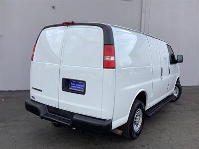 2015 Chevrolet Express 2500   - Photo 6 - Crest Hill, IL 60403