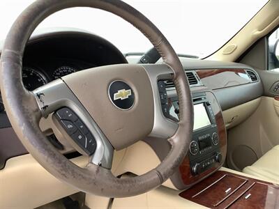 2013 Chevrolet Suburban LTZ - Photo 22 - Crest Hill, IL 60403