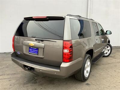 2013 Chevrolet Suburban LTZ - Photo 7 - Crest Hill, IL 60403