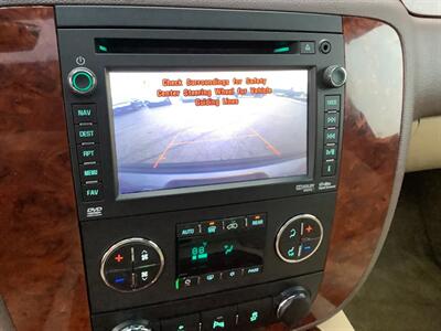2013 Chevrolet Suburban LTZ - Photo 17 - Crest Hill, IL 60403