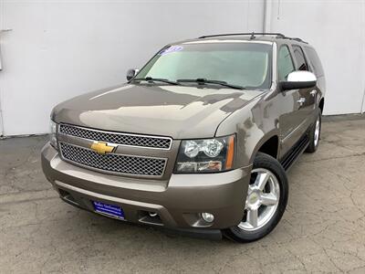 2013 Chevrolet Suburban LTZ - Photo 2 - Crest Hill, IL 60403