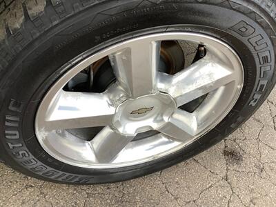 2013 Chevrolet Suburban LTZ - Photo 44 - Crest Hill, IL 60403