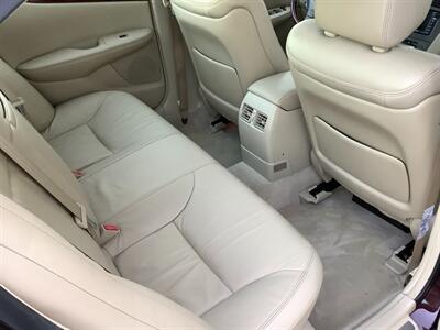 2002 Lexus ES 300 - Photo 32 - Crest Hill, IL 60403