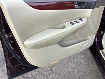2002 Lexus ES 300 - Photo 18 - Crest Hill, IL 60403