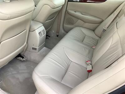 2002 Lexus ES 300 - Photo 29 - Crest Hill, IL 60403