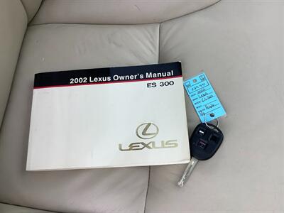2002 Lexus ES 300 - Photo 35 - Crest Hill, IL 60403