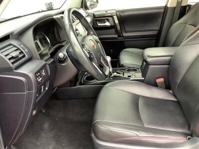 2018 Toyota 4Runner SR5   - Photo 27 - Crest Hill, IL 60403