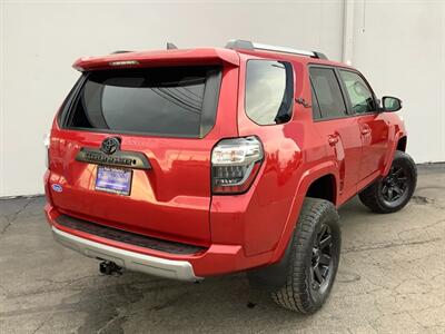 2018 Toyota 4Runner SR5   - Photo 8 - Crest Hill, IL 60403