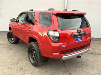 2018 Toyota 4Runner SR5   - Photo 4 - Crest Hill, IL 60403